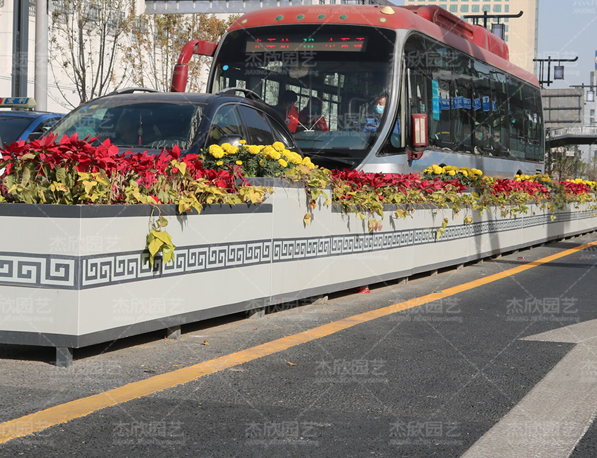 關(guān)于道路護(hù)欄花箱的問(wèn)題，一次講清